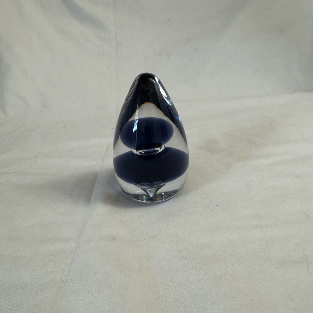 Vintage Wedgewood Glass Paperweight.